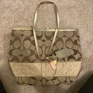 Vintage Coach shoulder bag